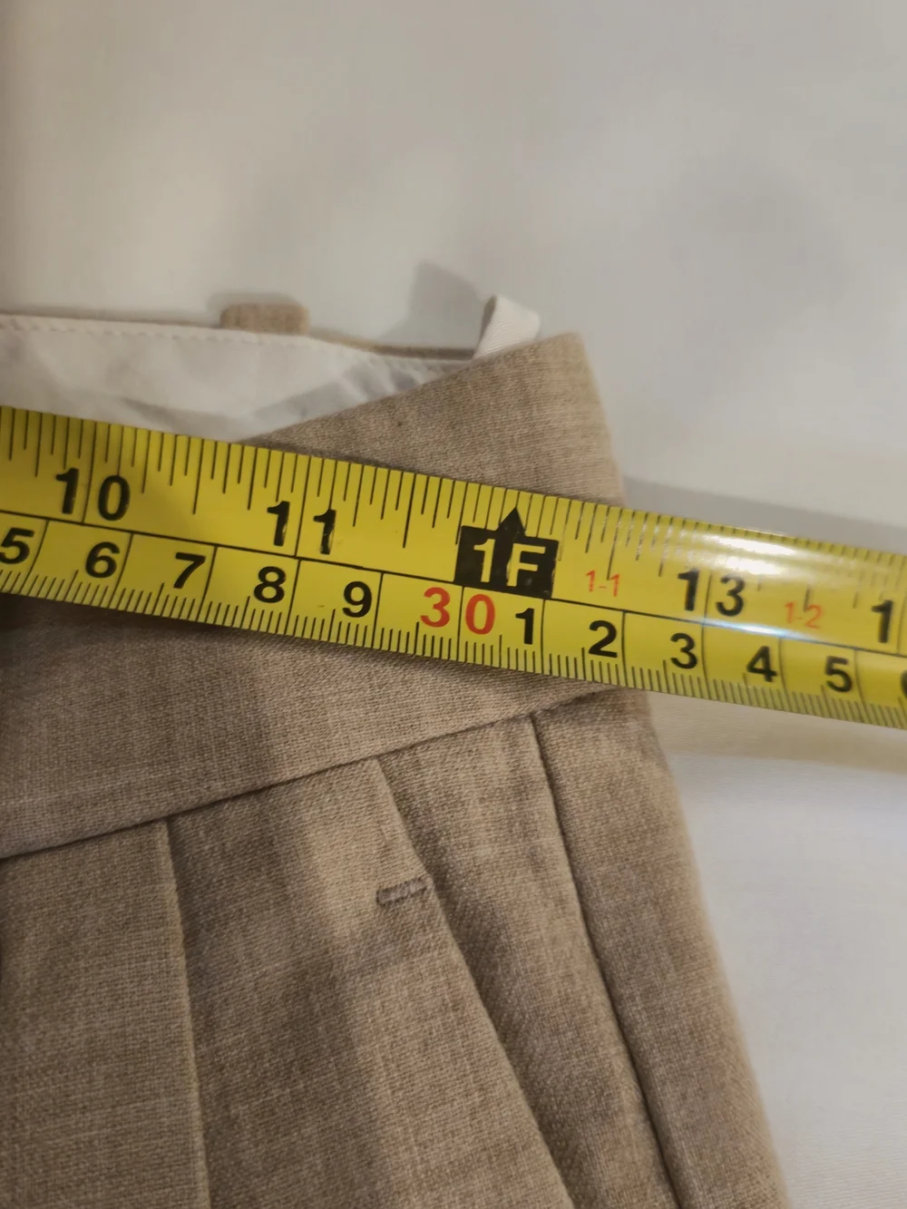 Aritzia The Effortless Pants Wide-Leg Linen-Blend Trousers in Beige